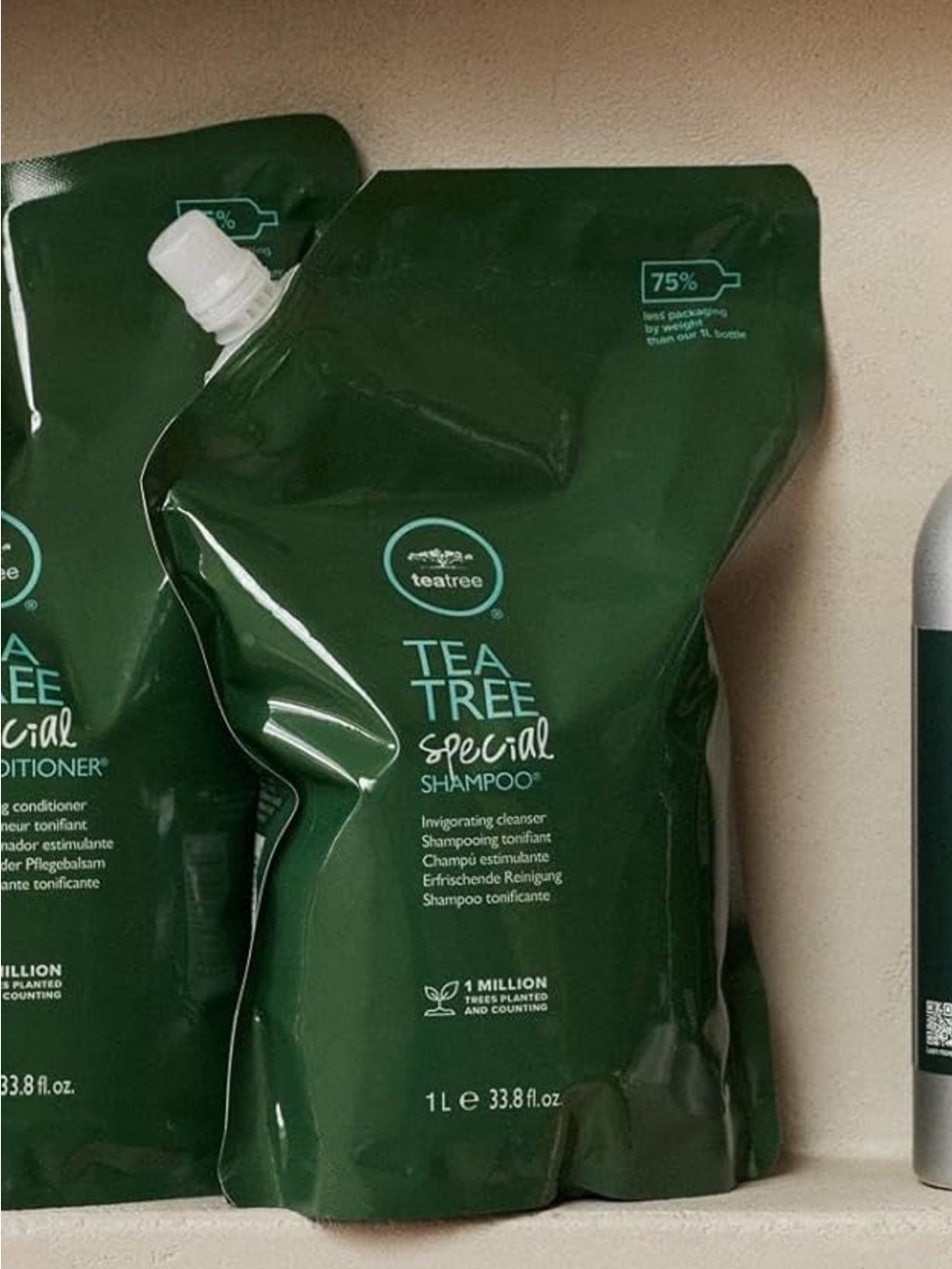 Paul Mitchell Tea Tree Special Continues Pouch - Green and White